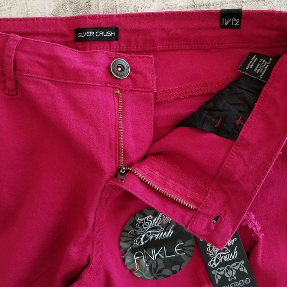 Ankle Boyfriend Cut Heavy Distressed Jeans - Picture 5 of 7